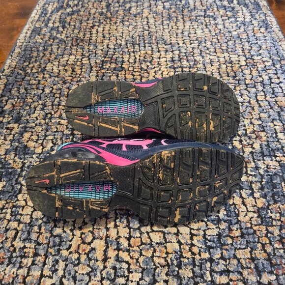 Nike Women's Sneakers - Navy, Pink, Teal - FITS LIKE AN 8.5 (actual size is 9) - Picture 7 of 7